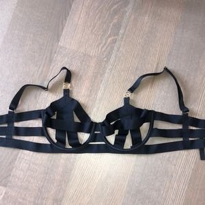 New Victoria‘s Secret Lingerie